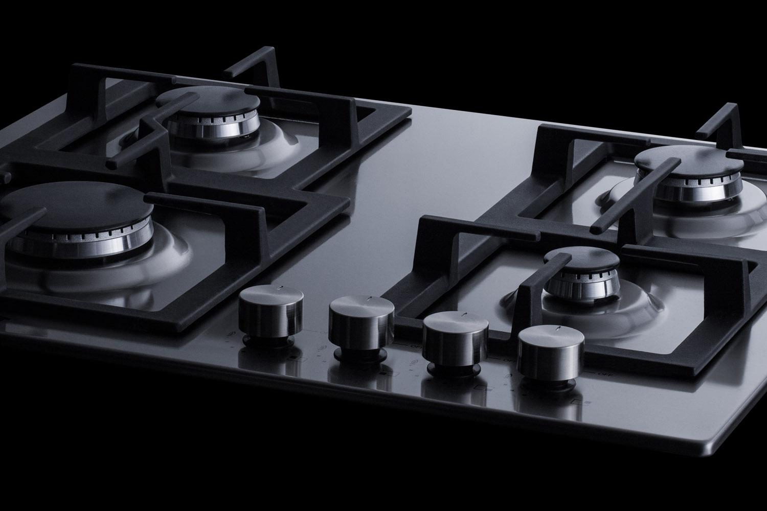 4-burner gas cooktop made in Italy with sealed burners, multiple heating outputs, a 304 grade stainless steel surface, and continuous cast iron grates for added durability